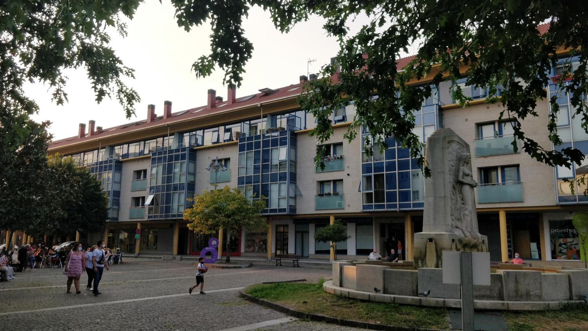 Piso Plaza 10 Apartment Amés Екстериор снимка